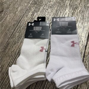 Under Armour  Unisex White with colored logo Athletic Socks - 6 pairs